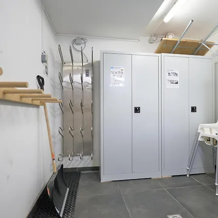 Bergbiberhaus B アパート